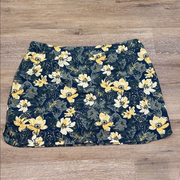 Sunday Navy Floral Mini Skirt - Picture 6 of 9